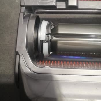 Dyson V15 Vacuum's Broken Motobar Head, No Warranty Replacement