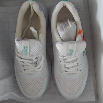 FLO Ayakkabı FLO Kullanılmış Ayakkabı Gönderdi