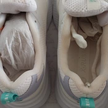 FLO Ayakkabı FLO Kullanılmış Ayakkabı Gönderdi