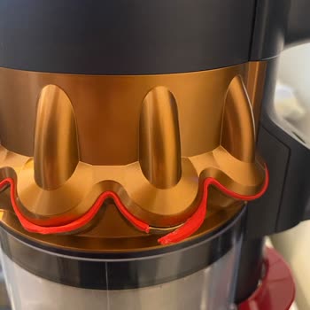 Dyson Gen5 Detect Absolute Kauçuk Soyulması Sorunu