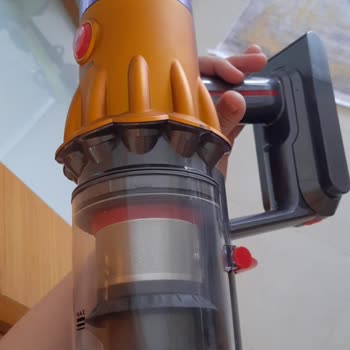Dyson V12 Kusurlu Ürün