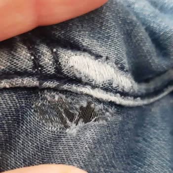 Mavi Jeans Kot Pantolonun Birkaç Ayda Parçalanması (ayıplı Ürün)