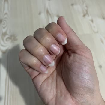 Eskişehir Espark Gratis Beauty Kalıcı Oje Sonrası Hasar