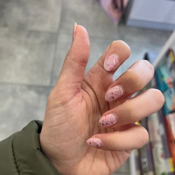 Eskişehir Espark Gratis Beauty Kalıcı Oje Sonrası Hasar