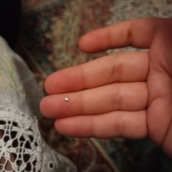 Beyoğlu Çikolata Çikolatalı Gofretin İçinden Metal Çıktı