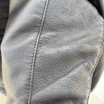 Derimod Ürünün Arkasında Durmuyor