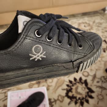 Benetton Marka Ayakkabı Taban Yırtılması