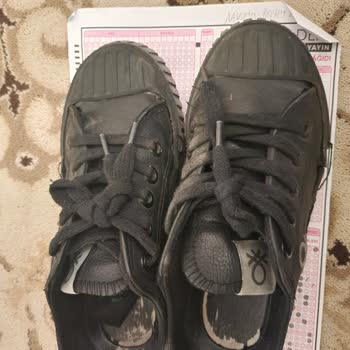 Benetton Marka Ayakkabı Taban Yırtılması