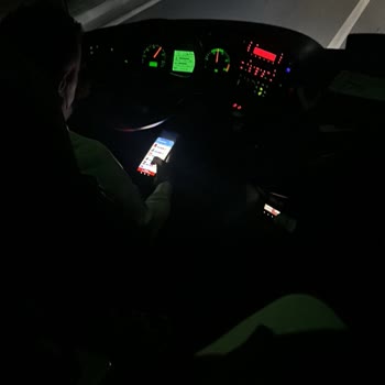 Tokat Yıldızı Otobüs Şoförünün Telefonla Oynaması