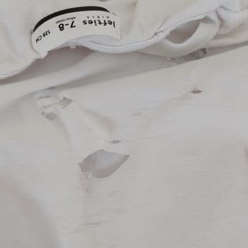 Lefties T-shirt Delik Deşik Oldu