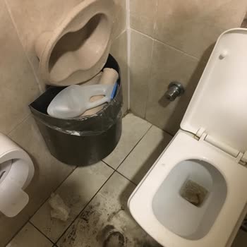 Gebze Fatih Devlet Hastanesi Hemşireler Ve Hastanenin Hijyen Kuralı Sıfır