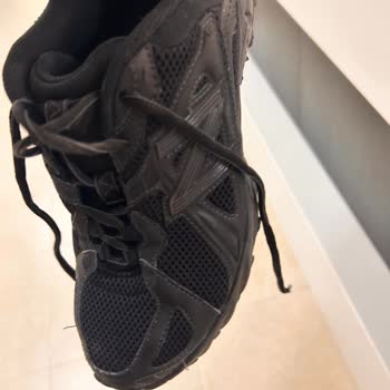 Süper Step Online Almış Olduğum Ayakkabı Çok Kısa Sürede Yırtıldı