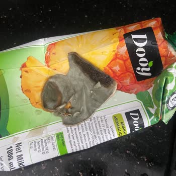 A101 Dooy Marka Meyve Suyundan Çıkan Küf Tabakası!