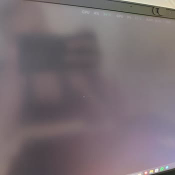 HP Omen 17 - White Spot Appearance On Screen