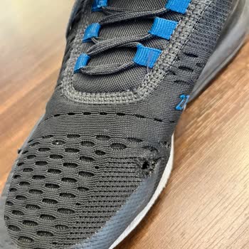 Sneaks Up Nike Air Max Ayakkabının 5 Ayda Parçalanması