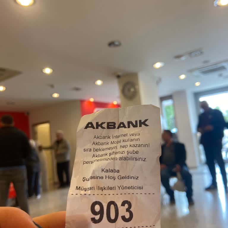Akbank Uzun Bekleyiş Ve İlgisiz Hizmet Deneyimi