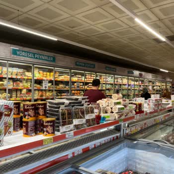 Migros Çalışan İçeceğimi Döküp Hiçbir Şey Olmamış Gibi Davrandı