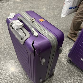 Ajet Hava Yolları Valizimi Parçaladı!