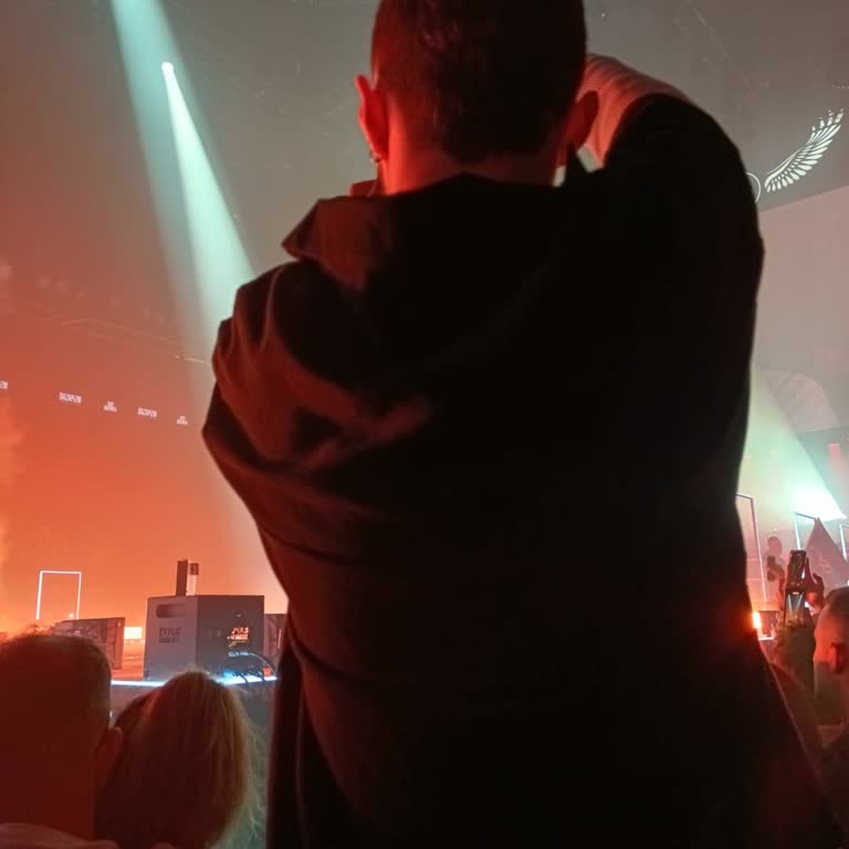 Volkswagen Arena Görüntü Çekimi Ve Konserden Mahrum Bırakılma Deneyimi