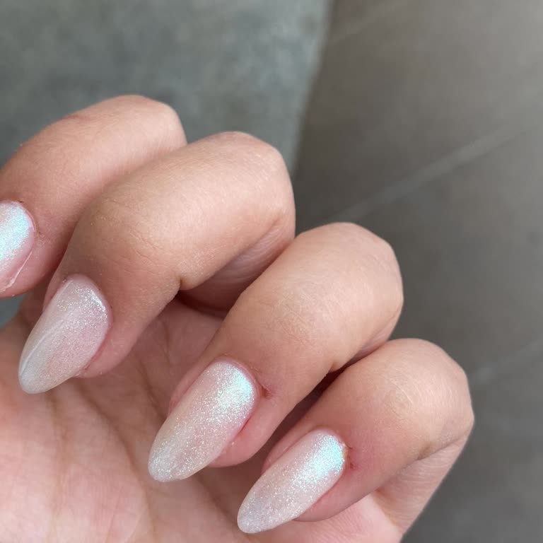 Aymira Koçaklı Yaşam Merkezi Jel Tırnak Ve Manikür Randevusu