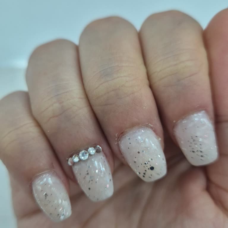 Şulemsi Güzellik Ve Zayıflama Merkezi Protez Tırnak Kötü Firma