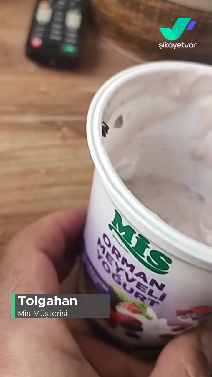 Mis Yoğurt İçinden Böcek Kafası Çıktı! videonun kapak resmi