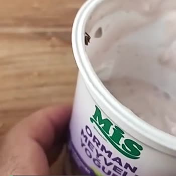 Mis Yoğurt İçinden Böcek Kafası Çıktı!