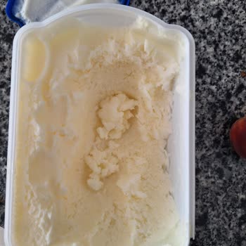 Algida Dövme Dondurma Eriyip Tekrar Dondurulmuş Gibi