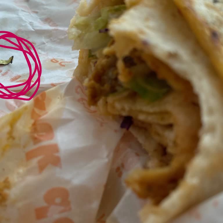 Çeşnili Döner Kağıthane Dürümden Sivri Demir Çıktı!