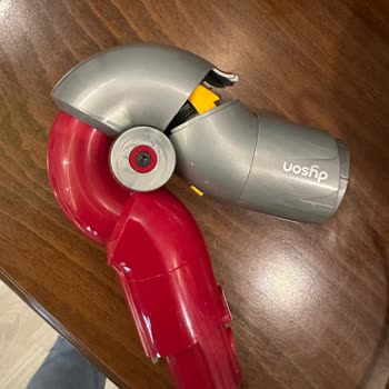 Dyson V12 Detected Mobilya Altı Aparatı