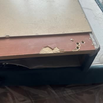 Bellona Alakasız Mobilya Takımı Ve Çalışanların Ciddiyetsizliği