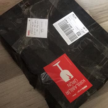 MNG Kargo'dan Şikayetçiyim. Kırılabilir Yazısı Olmasına Rağmen.