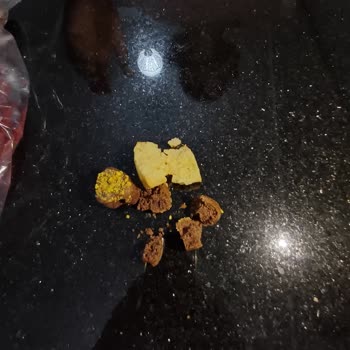 Çiçek Sepeti Bayat Kekler