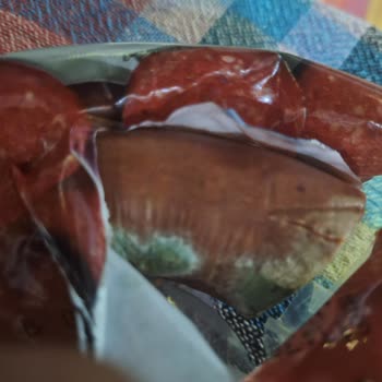 Küflü Maret Sucuk Migros'ta Buyurun Alı