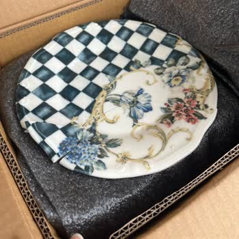 Çiçek Sepeti Kusurlu Ürün İle İlgilenmiyor!