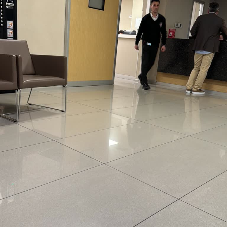 Memorial Hastanesi Üslupsuzluk İtici Mimikler Tavırlar