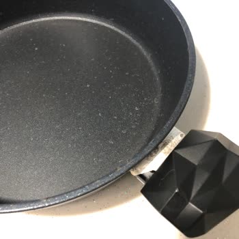 Karaca Züccaciye Karaca Bio Diamond Tencere Seti Vasat Çıktı Soyulma Kaplama Ve Kabarma