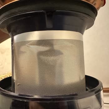 Dyson Gen 5 Metal Kısım Çöktü