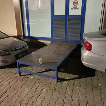 BİM Market Sevkiyat Kamyonları