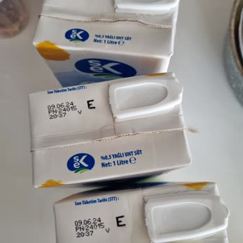 BİM De Bozuk Sek Sut Satışı