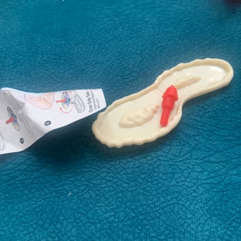 Elvan Gıda Toto Yumurta Ekşi Ve Saçma Oyuncak