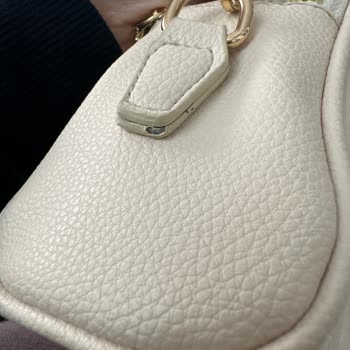 Levidor Marka Çanta Derisi Dökülüyor