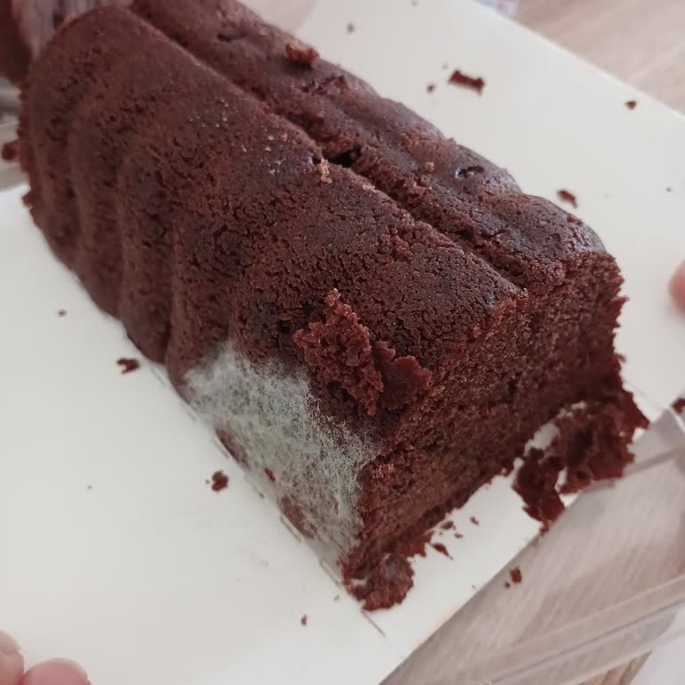 Küflü Casey Kek BİM