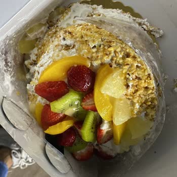 Yemek Sepeti'nin İnsanın Yiyemeyeceği Şekilde Ürün Göndermesi