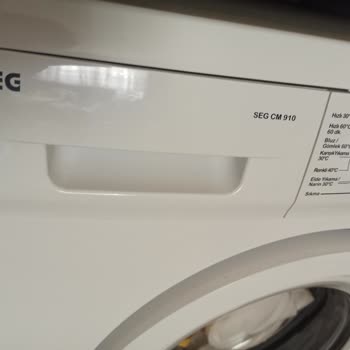 SEG Marka Çamaşır Makinesi Kıyafetleri Delik Deşik Yaptı.