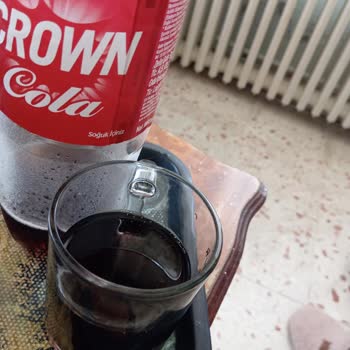 Şok Market Crown Kola