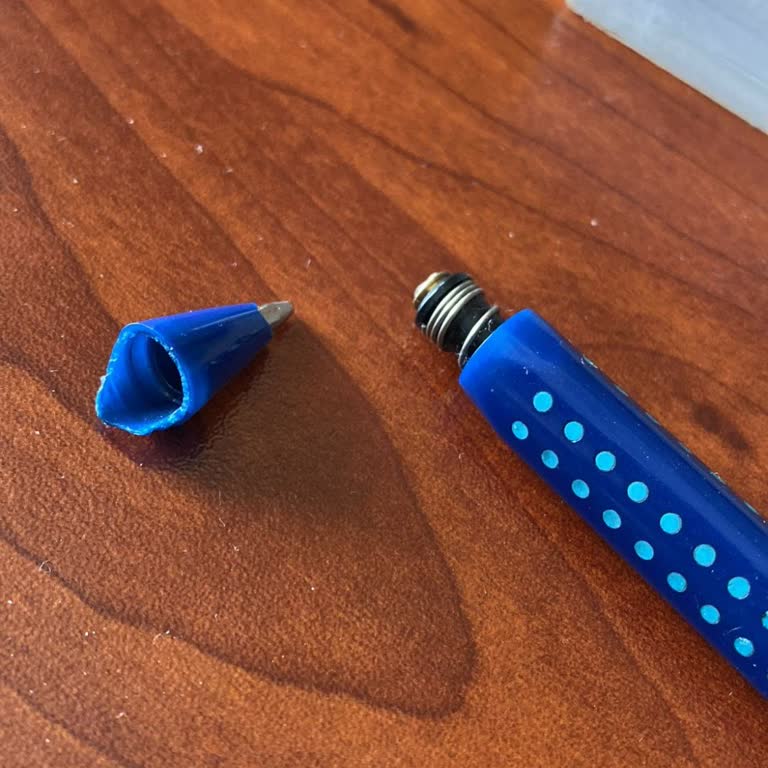 Faber Castell Grip Kalemimin Uç Kısmı Kırıldı