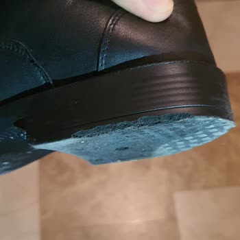 Dr. Comfort Ayakkabıda Hayal Kırıklığı: İlk Giyişte Kopma Ve Yetersiz Çözüm