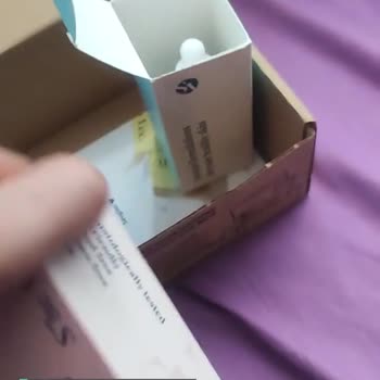 S'he Vec Ürün Dökülmüş Ve Açılmış Geldi