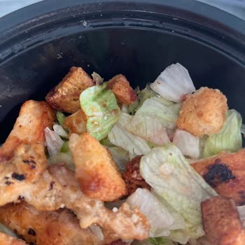 Tavuk Dünyası İzmir Buca Şubesi Hakkında